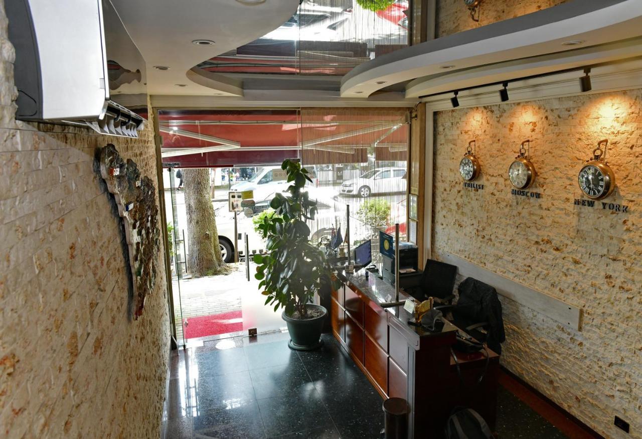 Antika Hotel Batumi Exterior foto