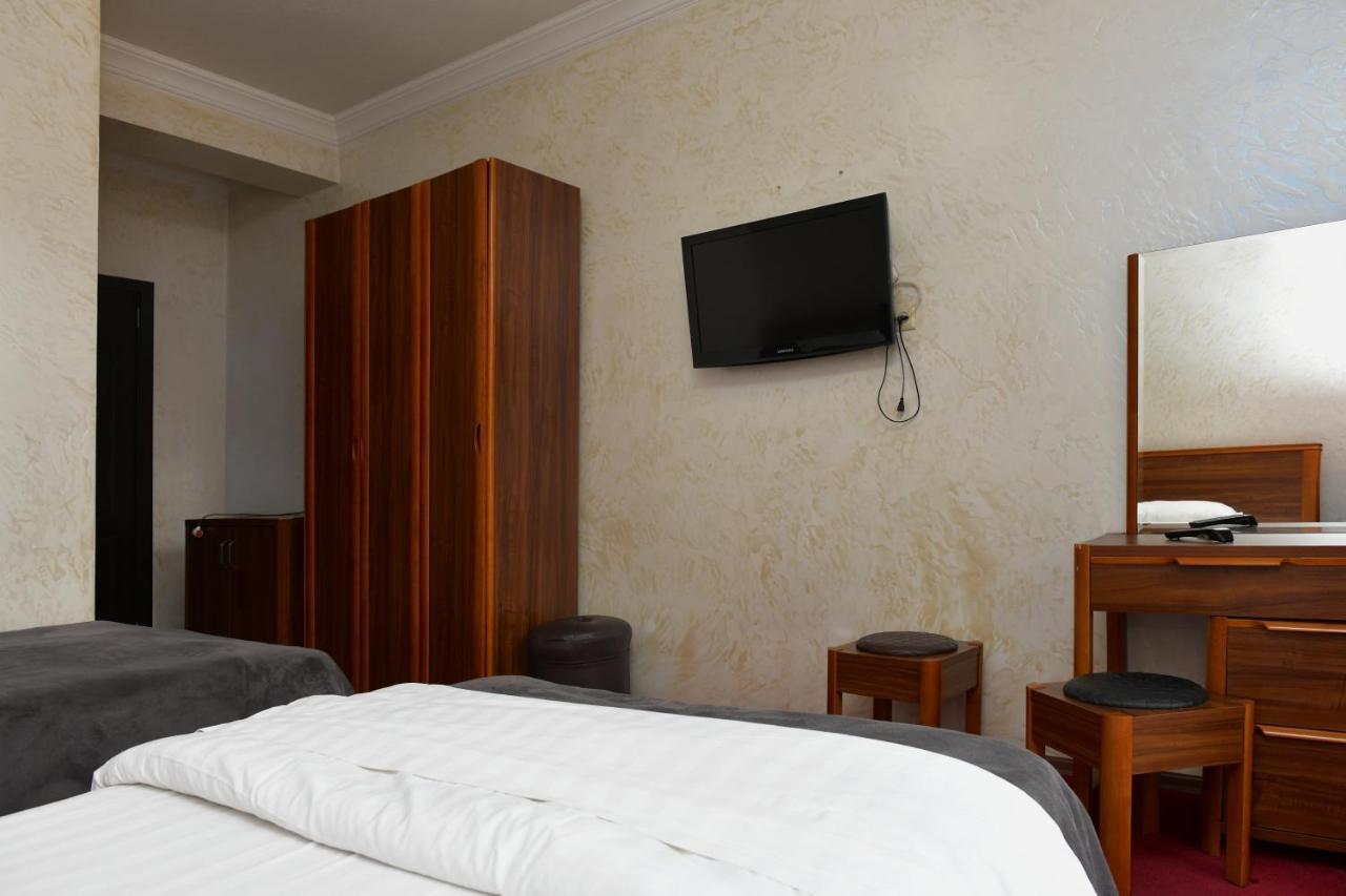 Antika Hotel Batumi Exterior foto